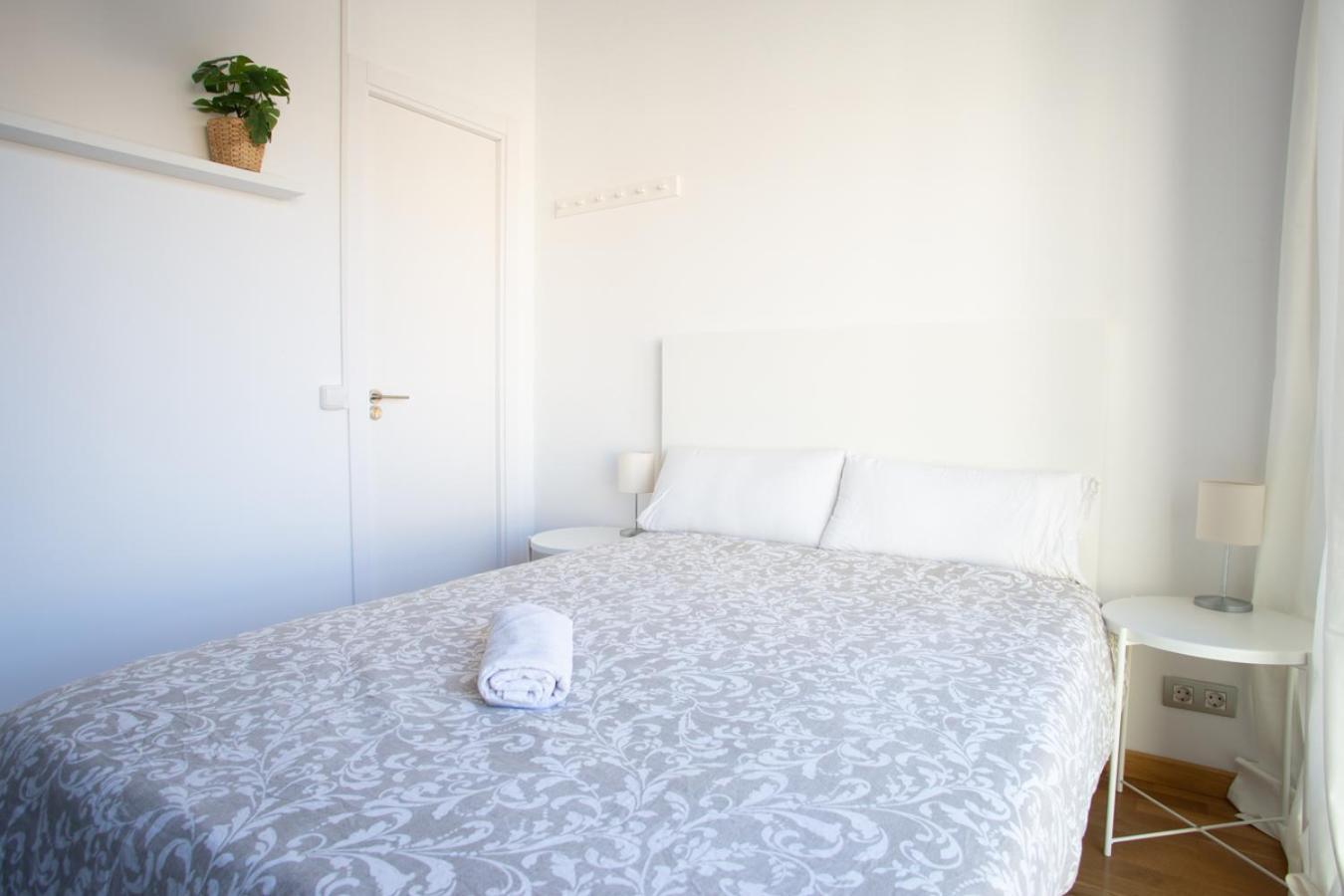 Private Rooms Near Las Ramblas Barcelona Zewnętrze zdjęcie